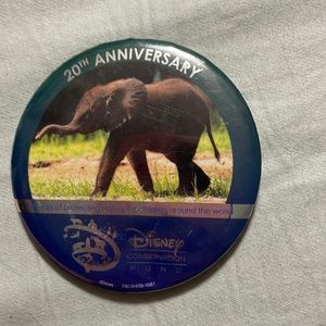 Disney conservation button